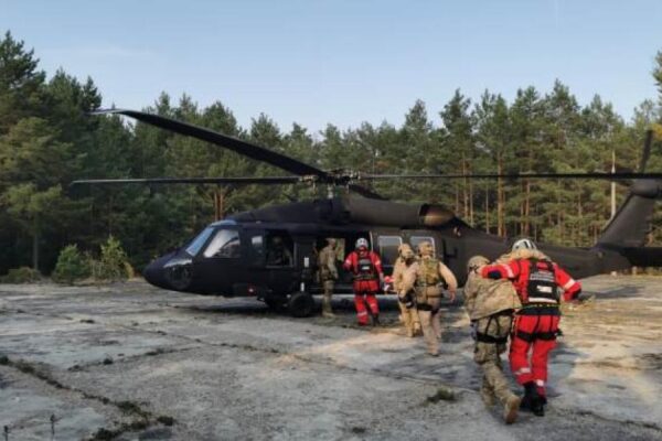 Szkolenie Jednostki Wojskowej GROM i Lotniczego Pogotowia Ratunkowego