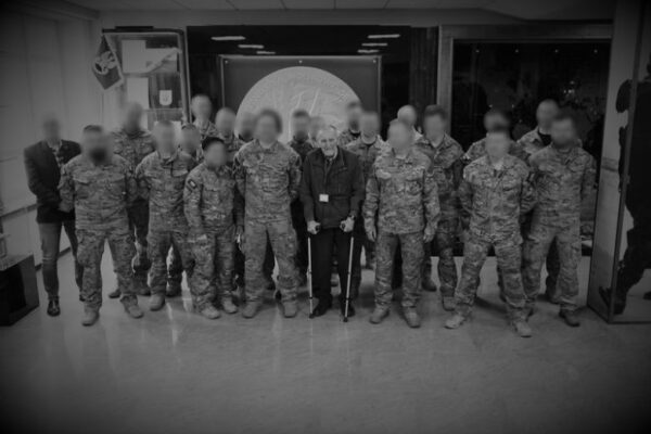 Ryszard Witkowski, ps. Romuald z żołnierzami Jednostki Wojskowej GROM