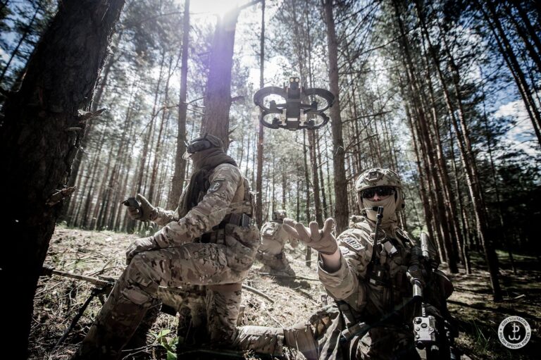 Dron Legion to nie droga do Wojsk Specjalnych. Co zapowiedział MON i gdzie trafia droniarz