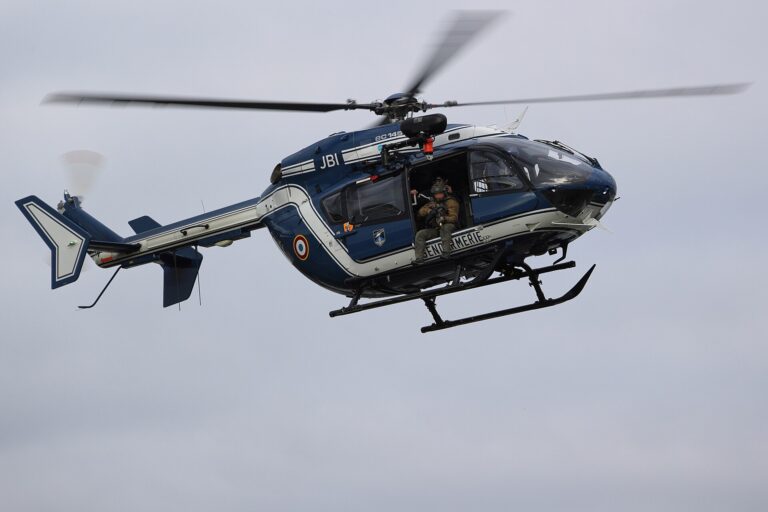 GIGN (Francja) — żandarmi, którzy w 17 minut odbili samolot w Marsylii
